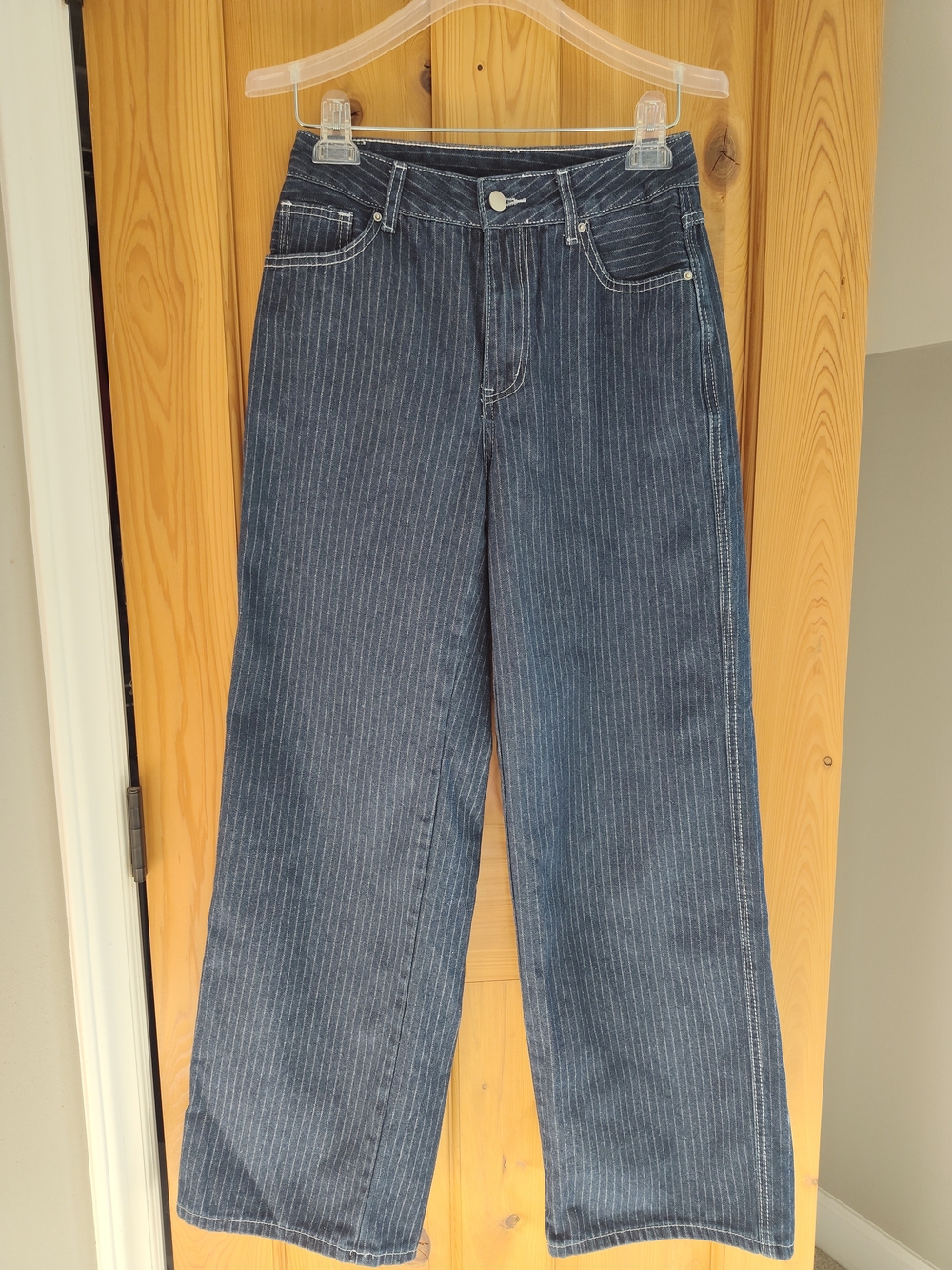 Forever 21 Women’s Wide-Leg Pinstripe Jeans - Size 27